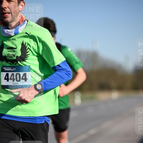 06.04.2025 - 44. Internationalen Wilhelmsburger Insellauf Dr. Thomas Lammeyer http://msf.ph/oto/7550477 06.04.2025 09:22:29 Laufen 44, 4404 meine-sportfotos.de