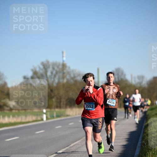 06.04.2025 - 44. Internationalen Wilhelmsburger Insellauf Dr. Thomas Lammeyer http://msf.ph/oto/7550479 06.04.2025 09:22:33 Laufen 3553, 4426 meine-sportfotos.de