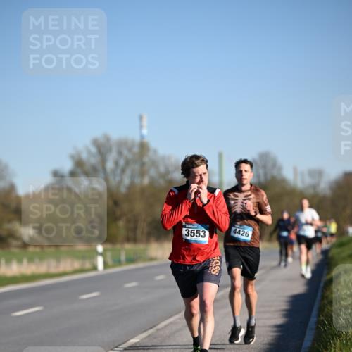 06.04.2025 - 44. Internationalen Wilhelmsburger Insellauf Dr. Thomas Lammeyer http://msf.ph/oto/7550481 06.04.2025 09:22:33 Laufen 3553, 4426 meine-sportfotos.de