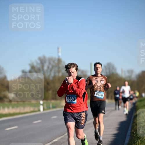 06.04.2025 - 44. Internationalen Wilhelmsburger Insellauf Dr. Thomas Lammeyer http://msf.ph/oto/7550484 06.04.2025 09:22:34 Laufen 3553, 4426 meine-sportfotos.de