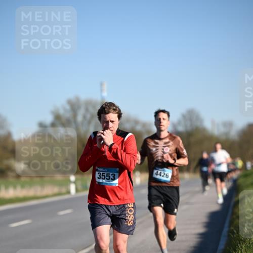 06.04.2025 - 44. Internationalen Wilhelmsburger Insellauf Dr. Thomas Lammeyer http://msf.ph/oto/7550487 06.04.2025 09:22:34 Laufen 3553, 4426 meine-sportfotos.de