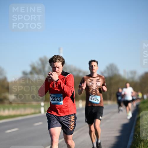 06.04.2025 - 44. Internationalen Wilhelmsburger Insellauf Dr. Thomas Lammeyer http://msf.ph/oto/7550488 06.04.2025 09:22:34 Laufen 3553, 4426 meine-sportfotos.de