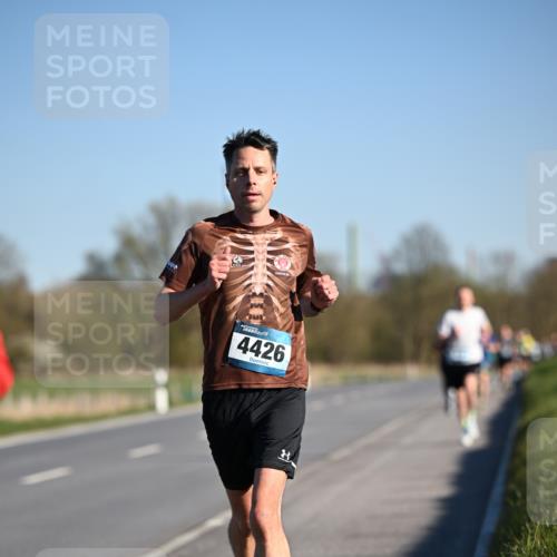 06.04.2025 - 44. Internationalen Wilhelmsburger Insellauf Dr. Thomas Lammeyer http://msf.ph/oto/7550501 06.04.2025 09:22:36 Laufen 4426 meine-sportfotos.de
