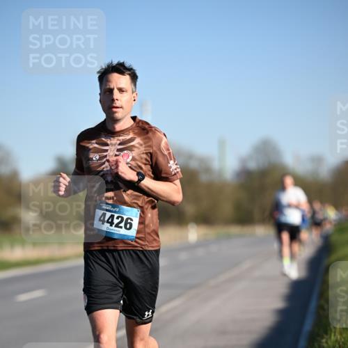06.04.2025 - 44. Internationalen Wilhelmsburger Insellauf Dr. Thomas Lammeyer http://msf.ph/oto/7550508 06.04.2025 09:22:36 Laufen 4426 meine-sportfotos.de