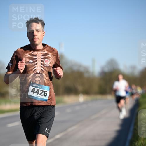 06.04.2025 - 44. Internationalen Wilhelmsburger Insellauf Dr. Thomas Lammeyer http://msf.ph/oto/7550512 06.04.2025 09:22:36 Laufen 1910, 4426 meine-sportfotos.de