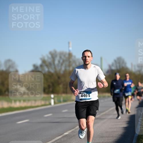 06.04.2025 - 44. Internationalen Wilhelmsburger Insellauf Dr. Thomas Lammeyer http://msf.ph/oto/7550523 06.04.2025 09:22:42 Laufen 4464 meine-sportfotos.de