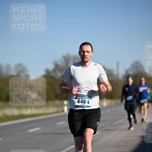 06.04.2025 - 44. Internationalen Wilhelmsburger Insellauf Dr. Thomas Lammeyer http://msf.ph/oto/7550533 06.04.2025 09:22:42 Laufen 4464 meine-sportfotos.de