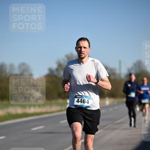 06.04.2025 - 44. Internationalen Wilhelmsburger Insellauf Dr. Thomas Lammeyer http://msf.ph/oto/7550536 06.04.2025 09:22:43 Laufen 4464 meine-sportfotos.de