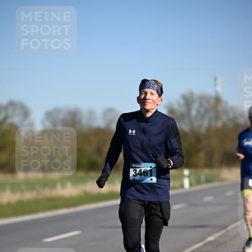 06.04.2025 - 44. Internationalen Wilhelmsburger Insellauf Dr. Thomas Lammeyer http://msf.ph/oto/7550574 06.04.2025 09:22:47 Laufen 3461 meine-sportfotos.de