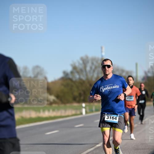 06.04.2025 - 44. Internationalen Wilhelmsburger Insellauf Dr. Thomas Lammeyer http://msf.ph/oto/7550576 06.04.2025 09:22:48 Laufen 3164 meine-sportfotos.de