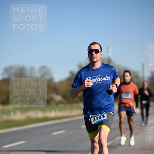 06.04.2025 - 44. Internationalen Wilhelmsburger Insellauf Dr. Thomas Lammeyer http://msf.ph/oto/7550588 06.04.2025 09:22:48 Laufen 1996, 3164 meine-sportfotos.de