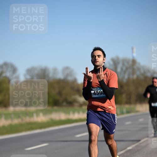 06.04.2025 - 44. Internationalen Wilhelmsburger Insellauf Dr. Thomas Lammeyer http://msf.ph/oto/7550612 06.04.2025 09:22:51 Laufen 4590 meine-sportfotos.de