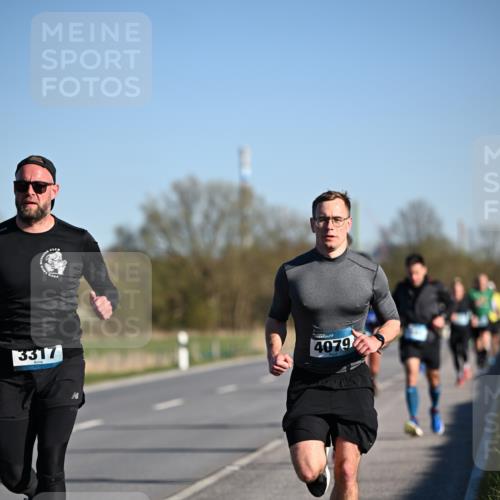 06.04.2025 - 44. Internationalen Wilhelmsburger Insellauf Dr. Thomas Lammeyer http://msf.ph/oto/7550637 06.04.2025 09:22:55 Laufen 3317, 4079 meine-sportfotos.de