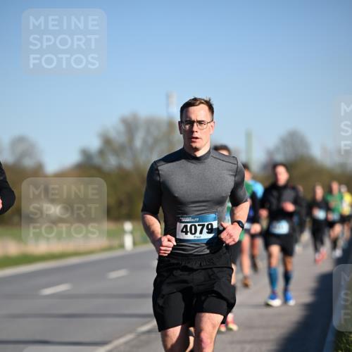 06.04.2025 - 44. Internationalen Wilhelmsburger Insellauf Dr. Thomas Lammeyer http://msf.ph/oto/7550648 06.04.2025 09:22:56 Laufen 4079 meine-sportfotos.de