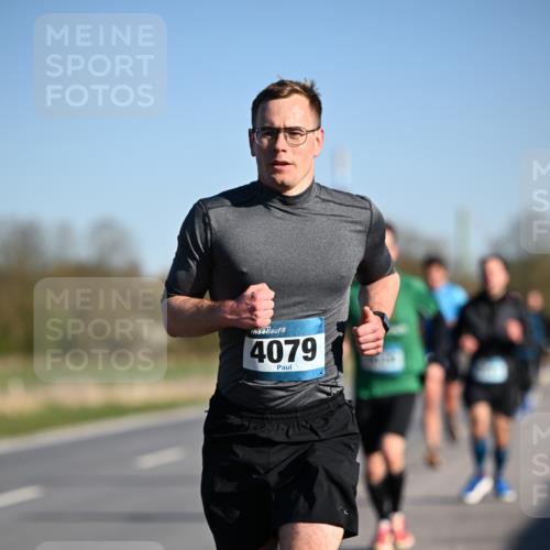 06.04.2025 - 44. Internationalen Wilhelmsburger Insellauf Dr. Thomas Lammeyer http://msf.ph/oto/7550658 06.04.2025 09:22:56 Laufen 4079 meine-sportfotos.de