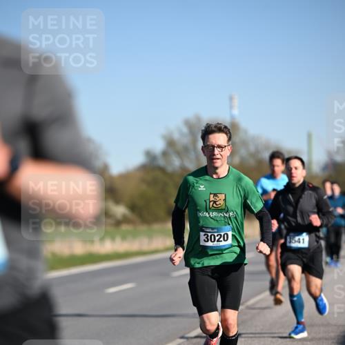06.04.2025 - 44. Internationalen Wilhelmsburger Insellauf Dr. Thomas Lammeyer http://msf.ph/oto/7550668 06.04.2025 09:22:57 Laufen 3020, 3541 meine-sportfotos.de