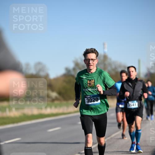 06.04.2025 - 44. Internationalen Wilhelmsburger Insellauf Dr. Thomas Lammeyer http://msf.ph/oto/7550670 06.04.2025 09:22:57 Laufen 3020, 3541 meine-sportfotos.de