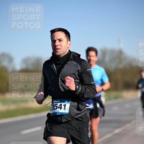06.04.2025 - 44. Internationalen Wilhelmsburger Insellauf Dr. Thomas Lammeyer http://msf.ph/oto/7550699 06.04.2025 09:23:00 Laufen 3541 meine-sportfotos.de