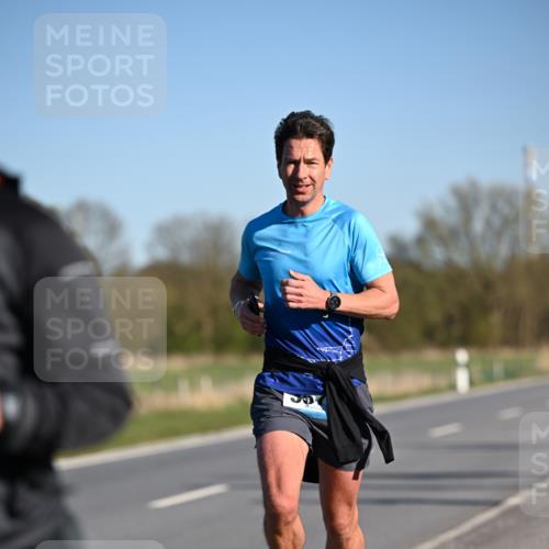 06.04.2025 - 44. Internationalen Wilhelmsburger Insellauf Dr. Thomas Lammeyer http://msf.ph/oto/7550705 06.04.2025 09:23:01 Laufen  meine-sportfotos.de