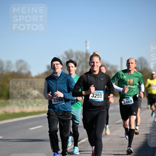 06.04.2025 - 44. Internationalen Wilhelmsburger Insellauf Dr. Thomas Lammeyer http://msf.ph/oto/7550731 06.04.2025 09:23:04 Laufen 3395, 85, 3250, 3469 meine-sportfotos.de