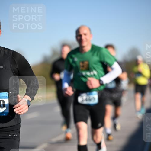 06.04.2025 - 44. Internationalen Wilhelmsburger Insellauf Dr. Thomas Lammeyer http://msf.ph/oto/7550752 06.04.2025 09:23:05 Laufen 34613 meine-sportfotos.de