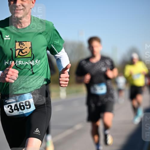 06.04.2025 - 44. Internationalen Wilhelmsburger Insellauf Dr. Thomas Lammeyer http://msf.ph/oto/7550765 06.04.2025 09:23:06 Laufen 3469, 8, 0000 meine-sportfotos.de