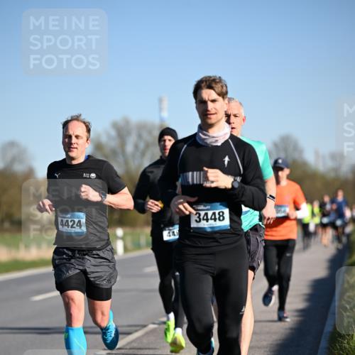 06.04.2025 - 44. Internationalen Wilhelmsburger Insellauf Dr. Thomas Lammeyer http://msf.ph/oto/7550833 06.04.2025 09:23:17 Laufen 4424, 3448, 449 meine-sportfotos.de