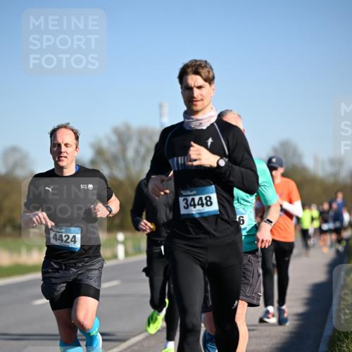 06.04.2025 - 44. Internationalen Wilhelmsburger Insellauf Dr. Thomas Lammeyer http://msf.ph/oto/7550835 06.04.2025 09:23:18 Laufen 4424, 3448, 6 meine-sportfotos.de