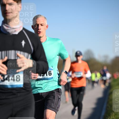 06.04.2025 - 44. Internationalen Wilhelmsburger Insellauf Dr. Thomas Lammeyer http://msf.ph/oto/7550852 06.04.2025 09:23:19 Laufen 3448, 4316 meine-sportfotos.de