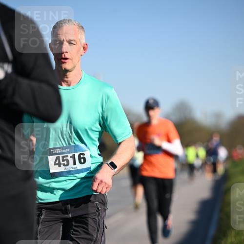 06.04.2025 - 44. Internationalen Wilhelmsburger Insellauf Dr. Thomas Lammeyer http://msf.ph/oto/7550856 06.04.2025 09:23:19 Laufen 4516 meine-sportfotos.de