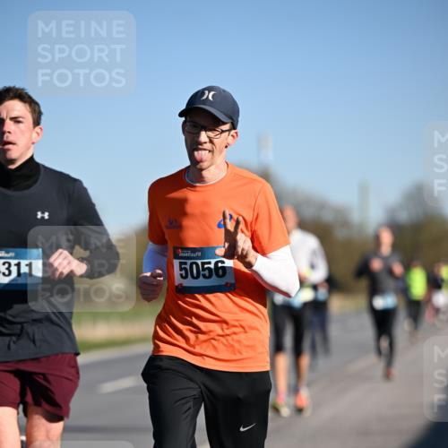 06.04.2025 - 44. Internationalen Wilhelmsburger Insellauf Dr. Thomas Lammeyer http://msf.ph/oto/7550880 06.04.2025 09:23:21 Laufen 311, 5056 meine-sportfotos.de