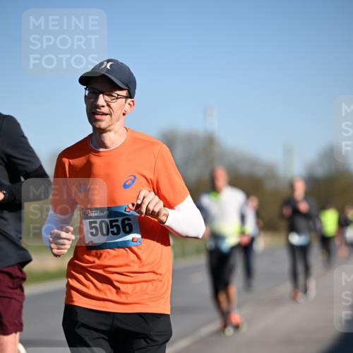 06.04.2025 - 44. Internationalen Wilhelmsburger Insellauf Dr. Thomas Lammeyer http://msf.ph/oto/7550884 06.04.2025 09:23:21 Laufen 5056 meine-sportfotos.de