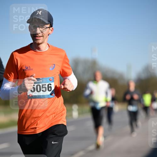 06.04.2025 - 44. Internationalen Wilhelmsburger Insellauf Dr. Thomas Lammeyer http://msf.ph/oto/7550886 06.04.2025 09:23:21 Laufen 5056 meine-sportfotos.de