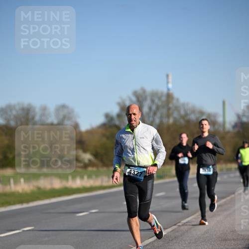 06.04.2025 - 44. Internationalen Wilhelmsburger Insellauf Dr. Thomas Lammeyer http://msf.ph/oto/7550899 06.04.2025 09:23:23 Laufen 4327, 1836 meine-sportfotos.de