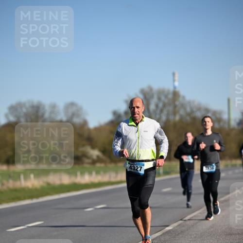 06.04.2025 - 44. Internationalen Wilhelmsburger Insellauf Dr. Thomas Lammeyer http://msf.ph/oto/7550901 06.04.2025 09:23:23 Laufen 4327 meine-sportfotos.de