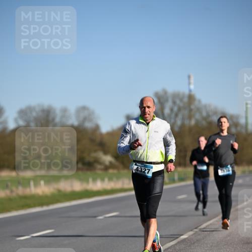 06.04.2025 - 44. Internationalen Wilhelmsburger Insellauf Dr. Thomas Lammeyer http://msf.ph/oto/7550903 06.04.2025 09:23:23 Laufen 4327 meine-sportfotos.de