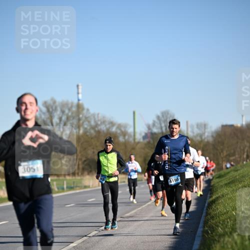 06.04.2025 - 44. Internationalen Wilhelmsburger Insellauf Dr. Thomas Lammeyer http://msf.ph/oto/7550947 06.04.2025 09:23:28 Laufen 3051, 4195 meine-sportfotos.de
