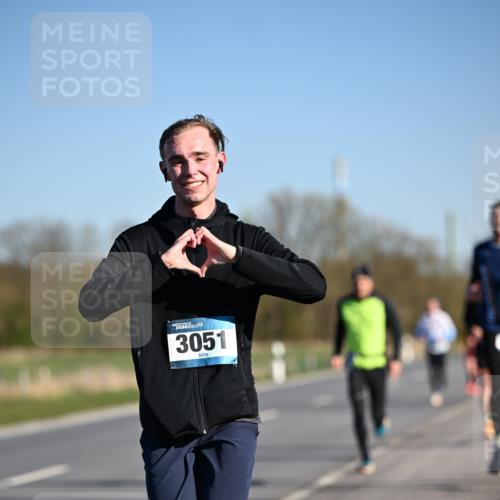 06.04.2025 - 44. Internationalen Wilhelmsburger Insellauf Dr. Thomas Lammeyer http://msf.ph/oto/7550955 06.04.2025 09:23:29 Laufen 3051 meine-sportfotos.de
