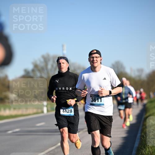 06.04.2025 - 44. Internationalen Wilhelmsburger Insellauf Dr. Thomas Lammeyer http://msf.ph/oto/7551004 06.04.2025 09:23:34 Laufen 4428, 3611 meine-sportfotos.de