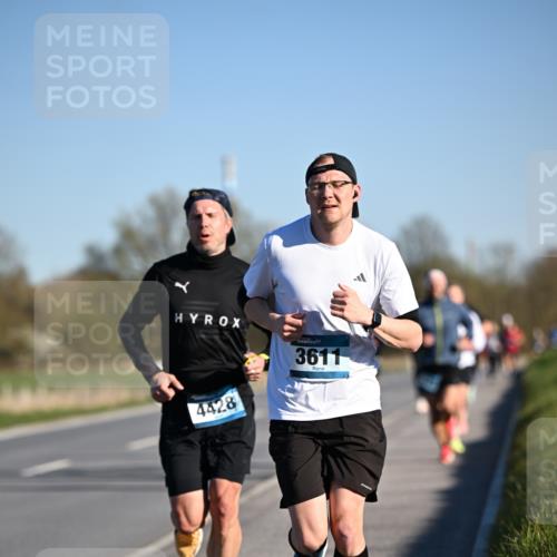 06.04.2025 - 44. Internationalen Wilhelmsburger Insellauf Dr. Thomas Lammeyer http://msf.ph/oto/7551010 06.04.2025 09:23:34 Laufen 3611, 4428 meine-sportfotos.de