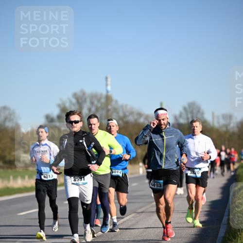 06.04.2025 - 44. Internationalen Wilhelmsburger Insellauf Dr. Thomas Lammeyer http://msf.ph/oto/7551045 06.04.2025 09:23:37 Laufen 4013, 3820, 4014, 3591, 4493 meine-sportfotos.de