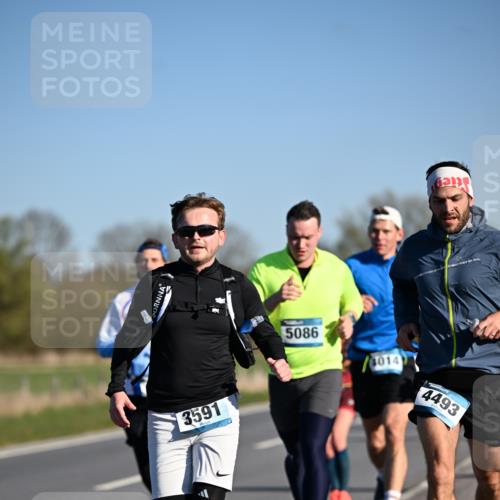 06.04.2025 - 44. Internationalen Wilhelmsburger Insellauf Dr. Thomas Lammeyer http://msf.ph/oto/7551066 06.04.2025 09:23:38 Laufen 3591, 5086, 1014, 4493 meine-sportfotos.de