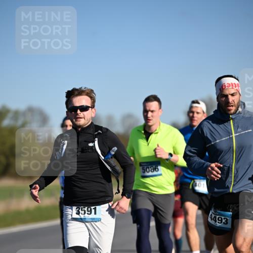 06.04.2025 - 44. Internationalen Wilhelmsburger Insellauf Dr. Thomas Lammeyer http://msf.ph/oto/7551070 06.04.2025 09:23:39 Laufen 3591, 5086, 4493 meine-sportfotos.de