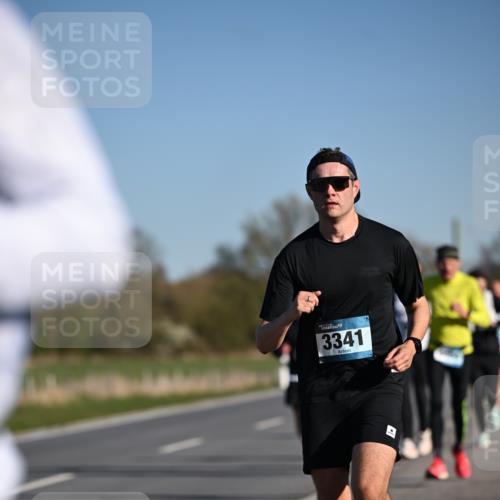 06.04.2025 - 44. Internationalen Wilhelmsburger Insellauf Dr. Thomas Lammeyer http://msf.ph/oto/7551091 06.04.2025 09:23:42 Laufen 3341 meine-sportfotos.de