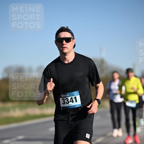 06.04.2025 - 44. Internationalen Wilhelmsburger Insellauf Dr. Thomas Lammeyer http://msf.ph/oto/7551102 06.04.2025 09:23:42 Laufen 3341 meine-sportfotos.de