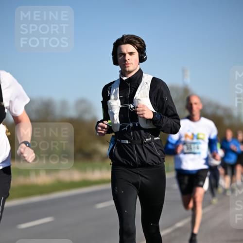 06.04.2025 - 44. Internationalen Wilhelmsburger Insellauf Dr. Thomas Lammeyer http://msf.ph/oto/7551148 06.04.2025 09:23:47 Laufen  meine-sportfotos.de