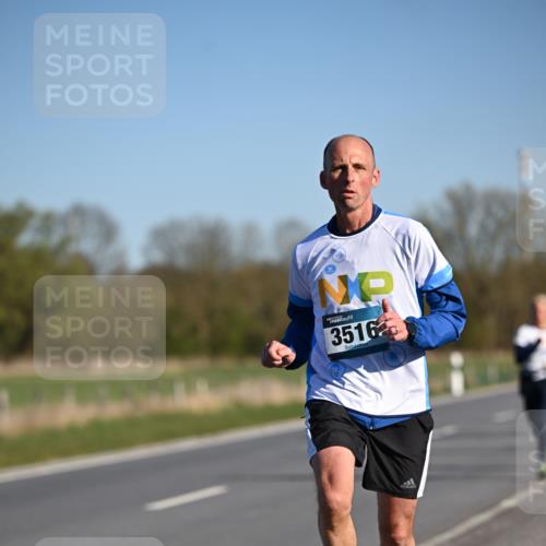 06.04.2025 - 44. Internationalen Wilhelmsburger Insellauf Dr. Thomas Lammeyer http://msf.ph/oto/7551167 06.04.2025 09:23:49 Laufen 3516 meine-sportfotos.de