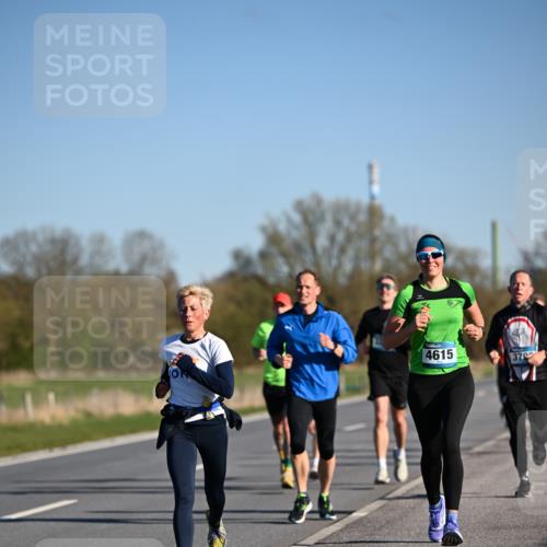 06.04.2025 - 44. Internationalen Wilhelmsburger Insellauf Dr. Thomas Lammeyer http://msf.ph/oto/7551194 06.04.2025 09:23:52 Laufen 4615, 379 meine-sportfotos.de
