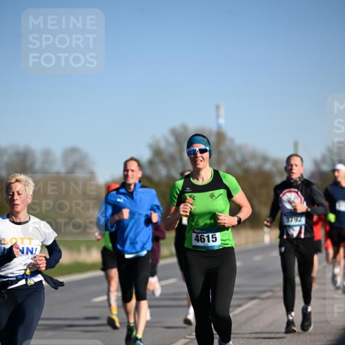 06.04.2025 - 44. Internationalen Wilhelmsburger Insellauf Dr. Thomas Lammeyer http://msf.ph/oto/7551208 06.04.2025 09:23:53 Laufen 4615, 3792 meine-sportfotos.de