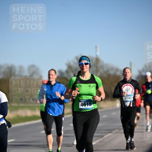 06.04.2025 - 44. Internationalen Wilhelmsburger Insellauf Dr. Thomas Lammeyer http://msf.ph/oto/7551213 06.04.2025 09:23:53 Laufen 4615, 3792 meine-sportfotos.de
